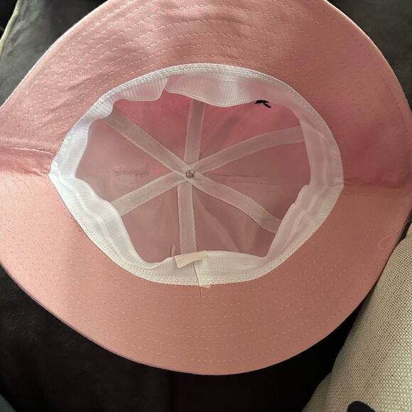 ADORABLE frog bucket hat I have pink and black one. Fits most all sizes. - Picture 6 of 9